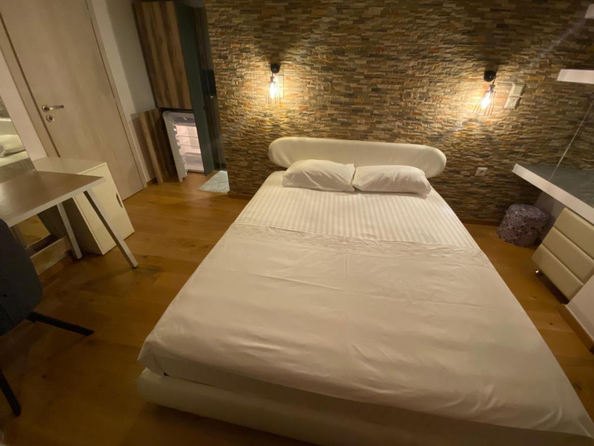 Helen Luxury Loft Design Meisonette-Apartment 雅典 外观 照片